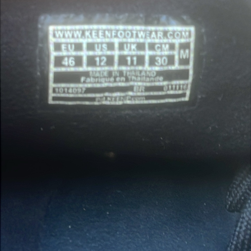 KEEN Men's UNEEK Classic Black Sandal Size 12 - Picture 8 of 8